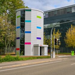 Außenansicht eines Fahrradparkturms