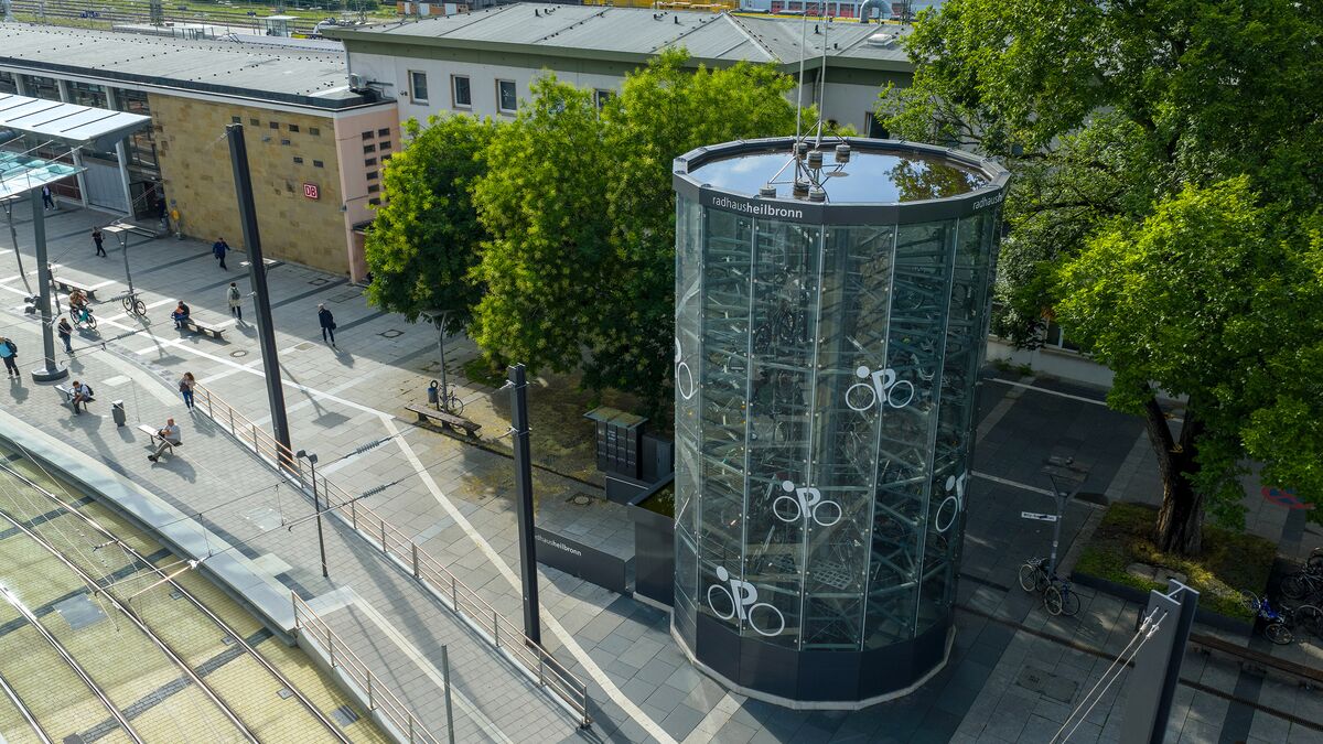 Ansicht aus der Luft auf den Bikesafe am Hauptbahnhof in Heilbronn