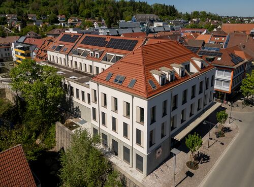 Ansicht aus der Luft auf ein Gebäude in Balingen