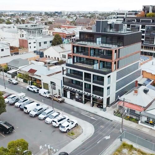 Ansicht aus der Luft auf ein Gebäude in Brunswick
